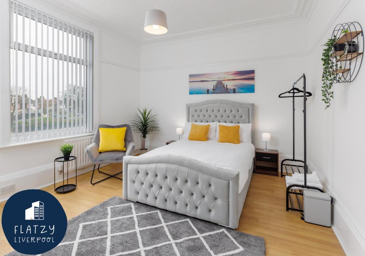 Flatzy - 6 Bed Oasis Close To Football Stadiums Liverpool Extérieur photo