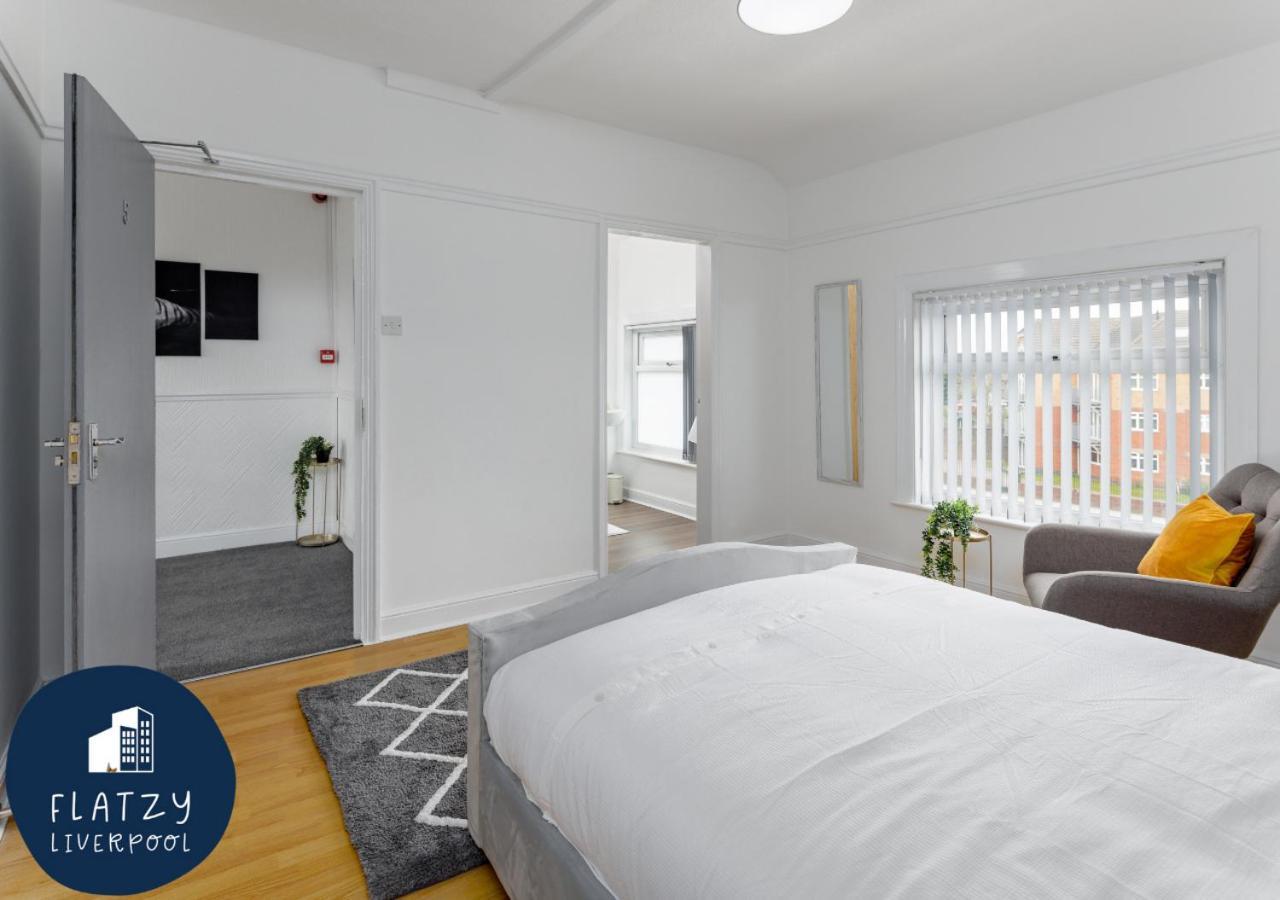 Flatzy - 6 Bed Oasis Close To Football Stadiums Liverpool Extérieur photo